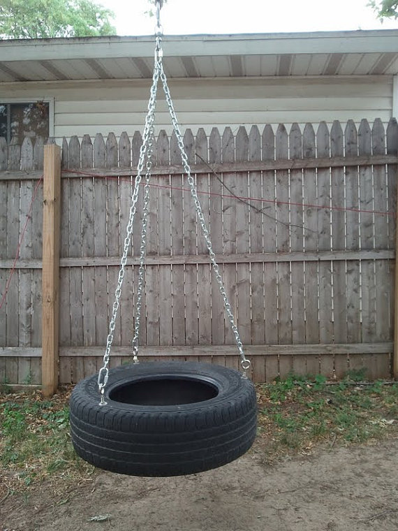 26 Playful Tire Swings That You Can Build Yourself