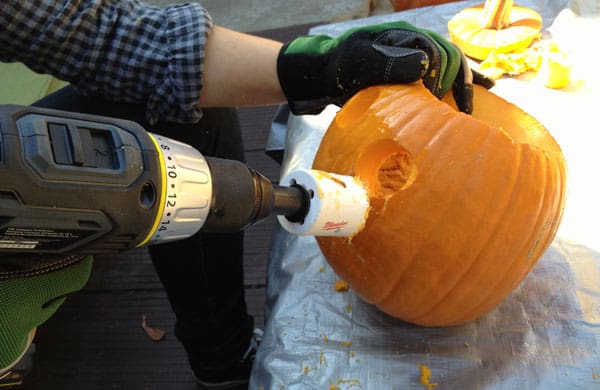 pumpkin-carving-hole-saw