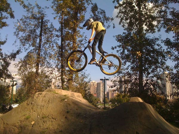 dirt bmx track