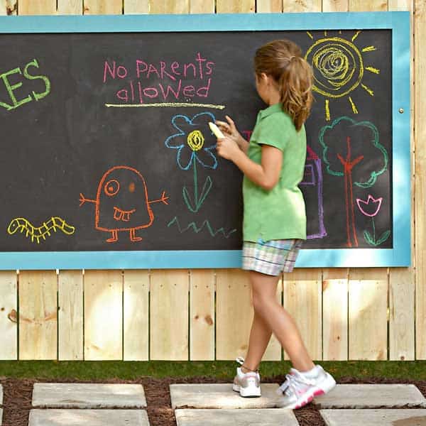 outdoor-chalkboard