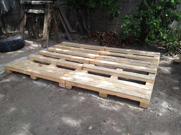 pallet-base