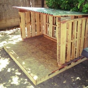 How We Built Our Pallet Playhouse | Built by Kids - Empowering Kids to ...