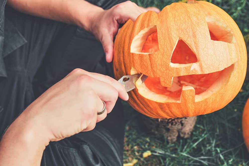 jigsaw pumpkin carving