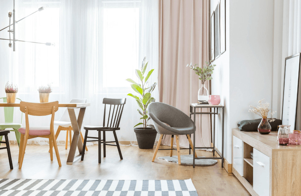 Dining room with table, chairs,